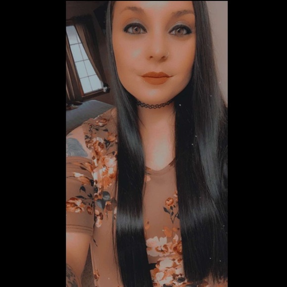 Meet your Posher, Andrea 💀 - Picture 5 of 6